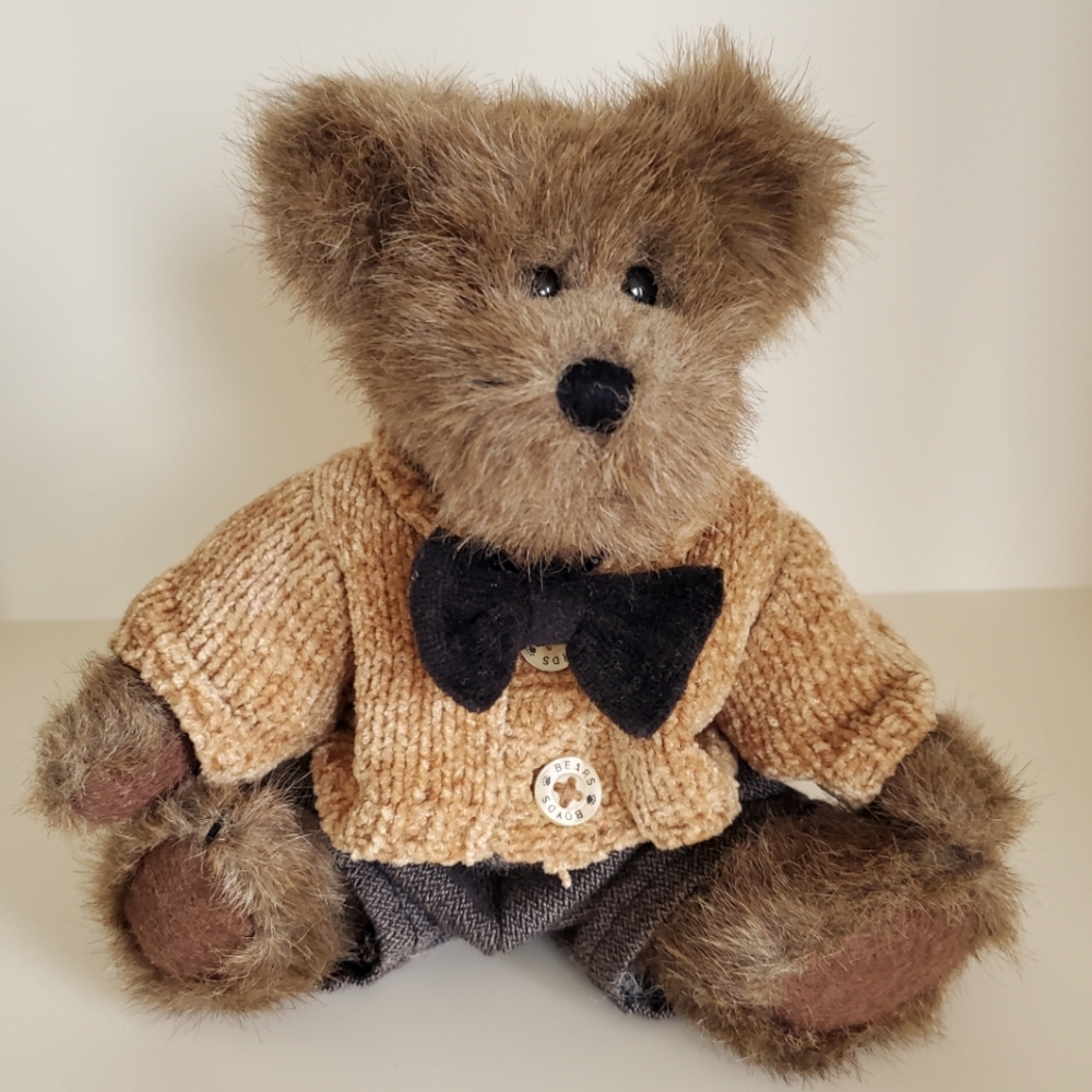 Boyds Bears Matthew H. Bear - Bailey and Friends Jointed Bear - Sweater & Bowtie